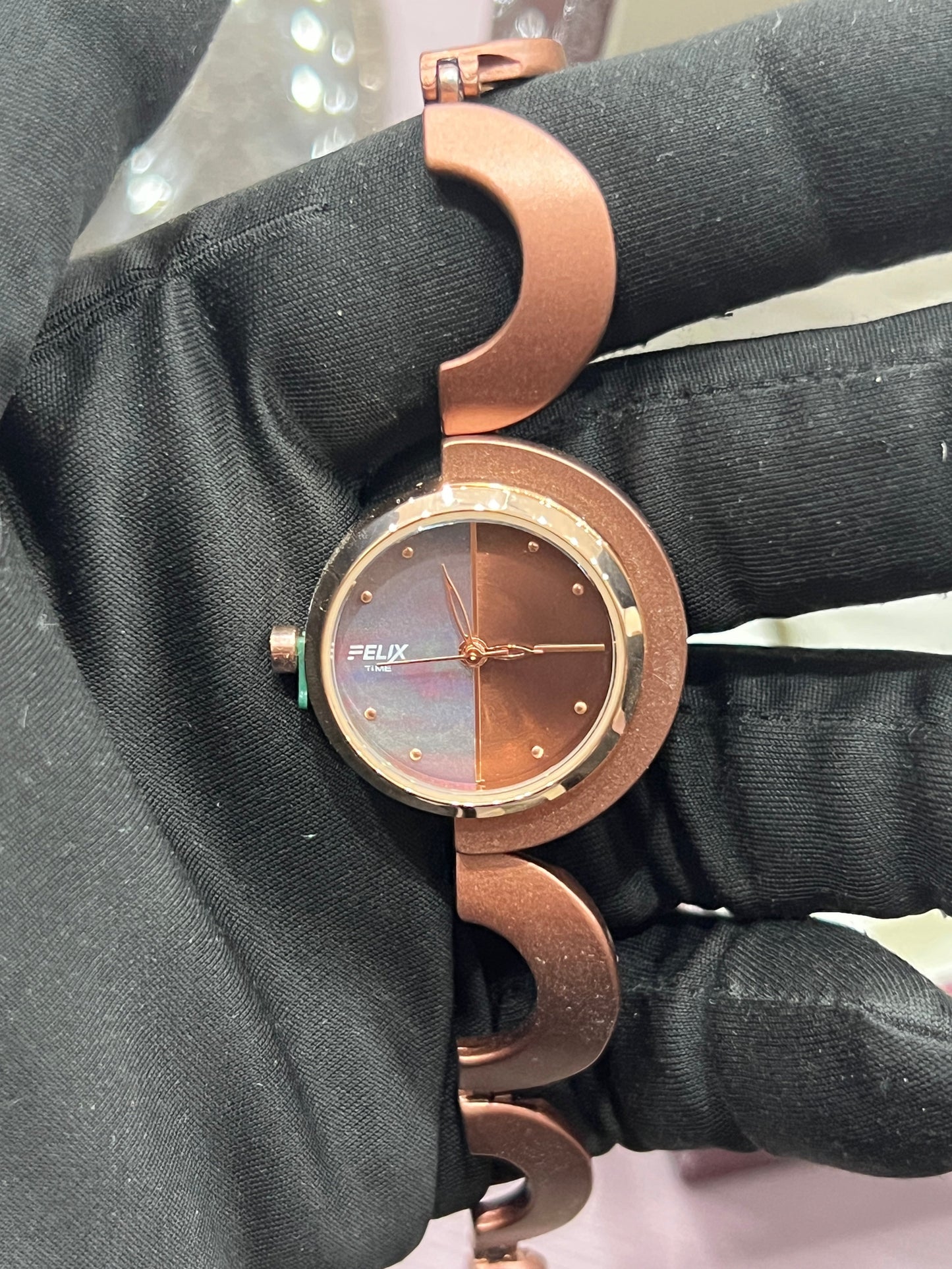 Unique - Chained Pattern Watches for Women